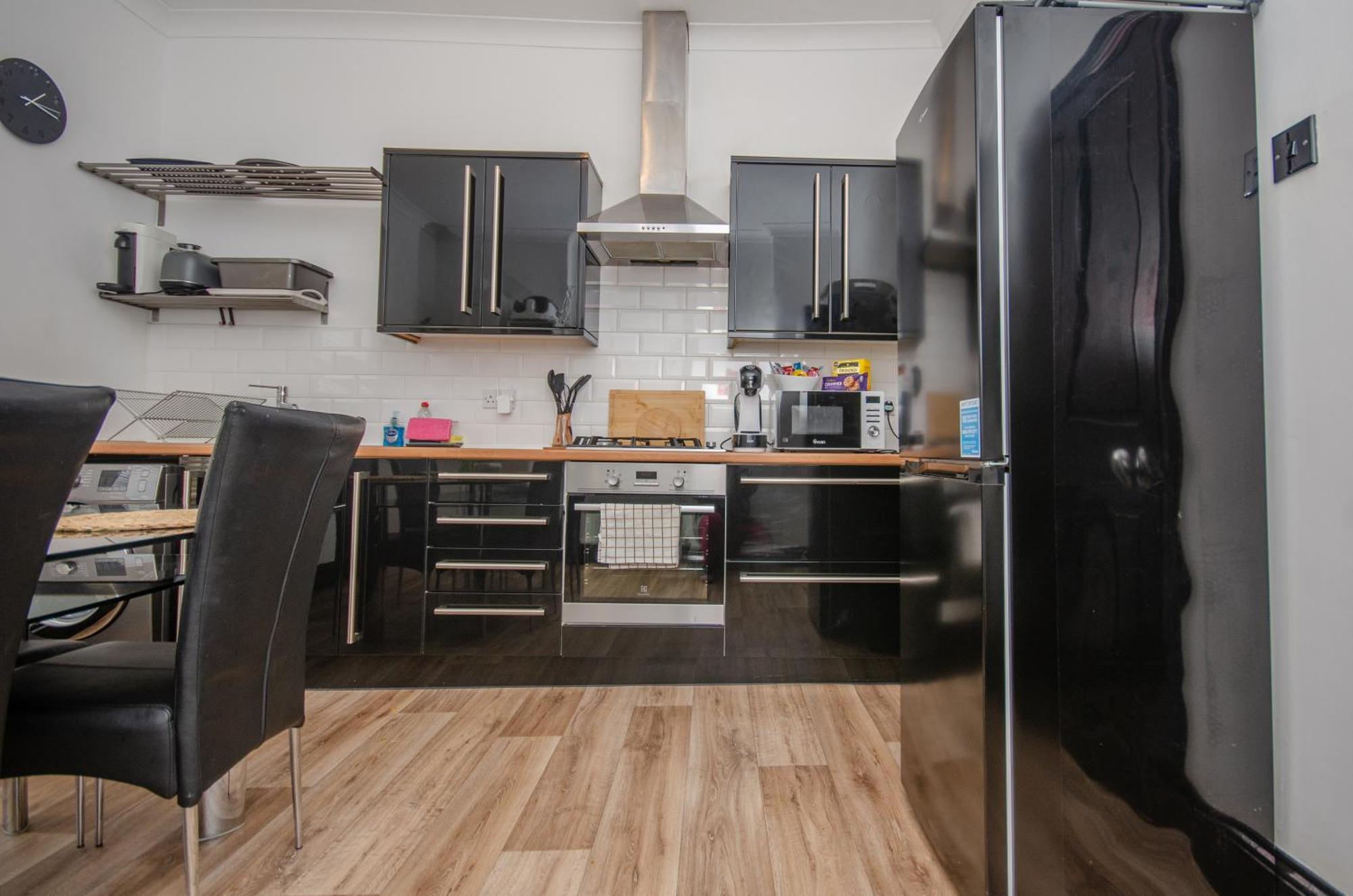 Stylish 91Sqm Victoria 2 Bedroom Apartment Бристол Екстериор снимка